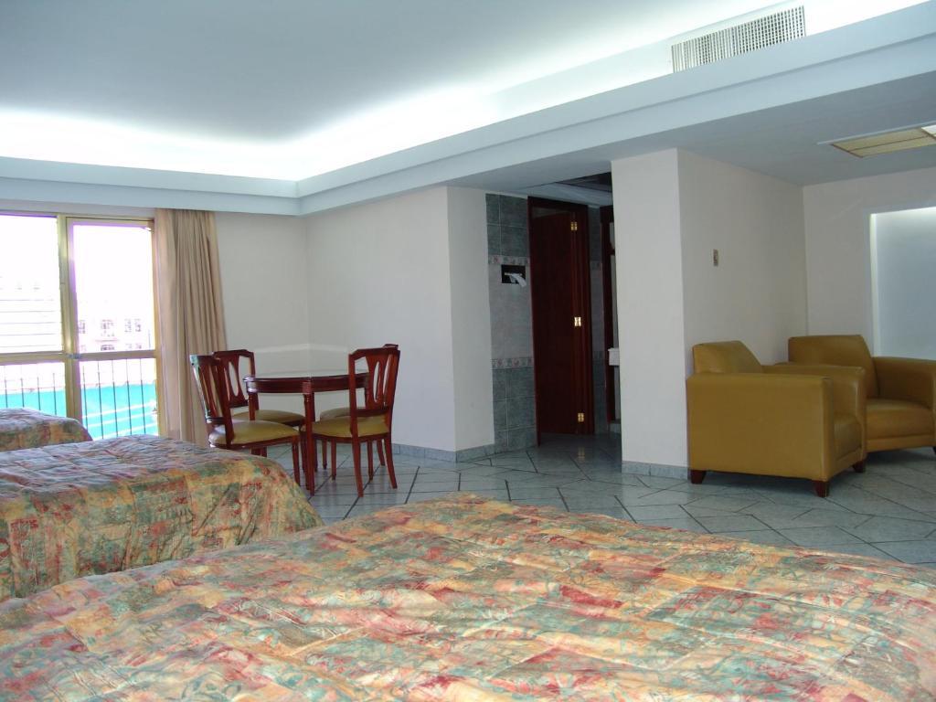 Hotel Posada Arcos Сан Хуан де лос Лагос Стая снимка