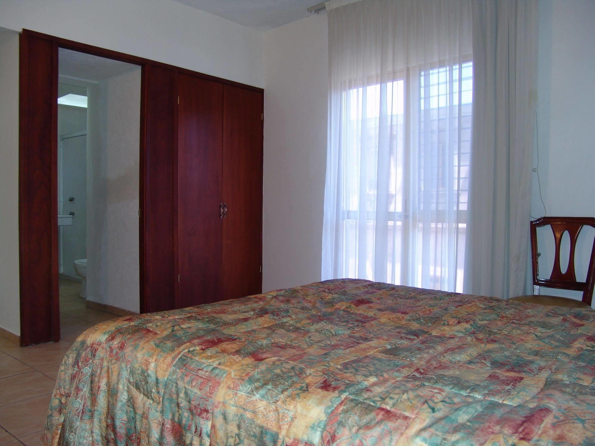 Hotel Posada Arcos Сан Хуан де лос Лагос Екстериор снимка